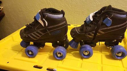 Boys skates size 1