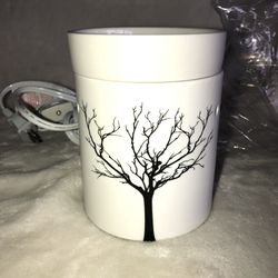 Scentsy Tilia New In Box Mid Size Winter Tree Warmer White Matte Finish Electric