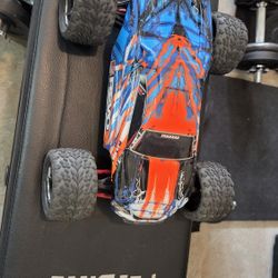 Traxxas E Revo 1/16