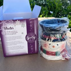 Scentsy “Bluster” Scentsy Warmer