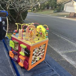 Child Kid Child Zany Zoo Wooden and Farm Animals Educational Activity Cube Center 