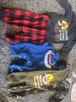 Baby shark 3/6 months bundle