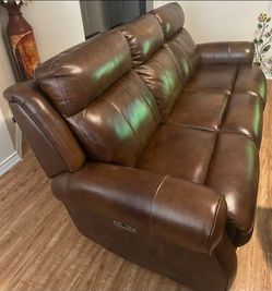 Reclining sofas