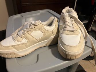 Primark Beige & White sneakers