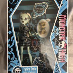 Frankie Stein Monster High Frankie Stein First Wave Doll 2009 Mattel #N5948 NEW