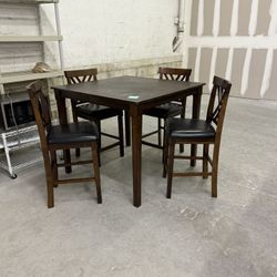 High Top Table W/ 4 Chairs  $200
