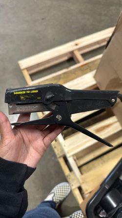 Bostitch Model P6C Stapler