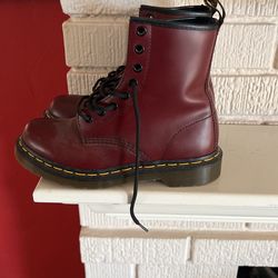 Doc Martens Brand New Don’t Fit Me Size 6-61/2