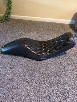 Roland Sands 2-Up Boss Seat For Harley Dyna 2006-2017