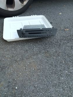 Functional BMW Radio Head Unit