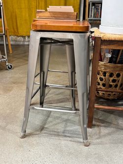 Industrial Metal Bar StoolS with Wood Seat SET