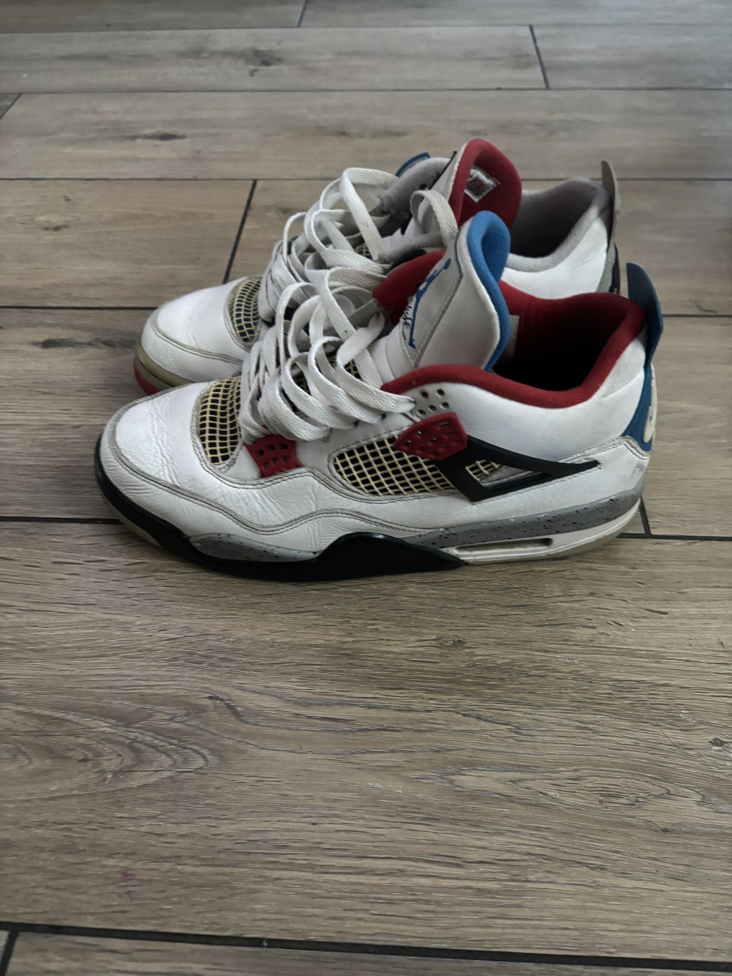 Jordan 4 size 10