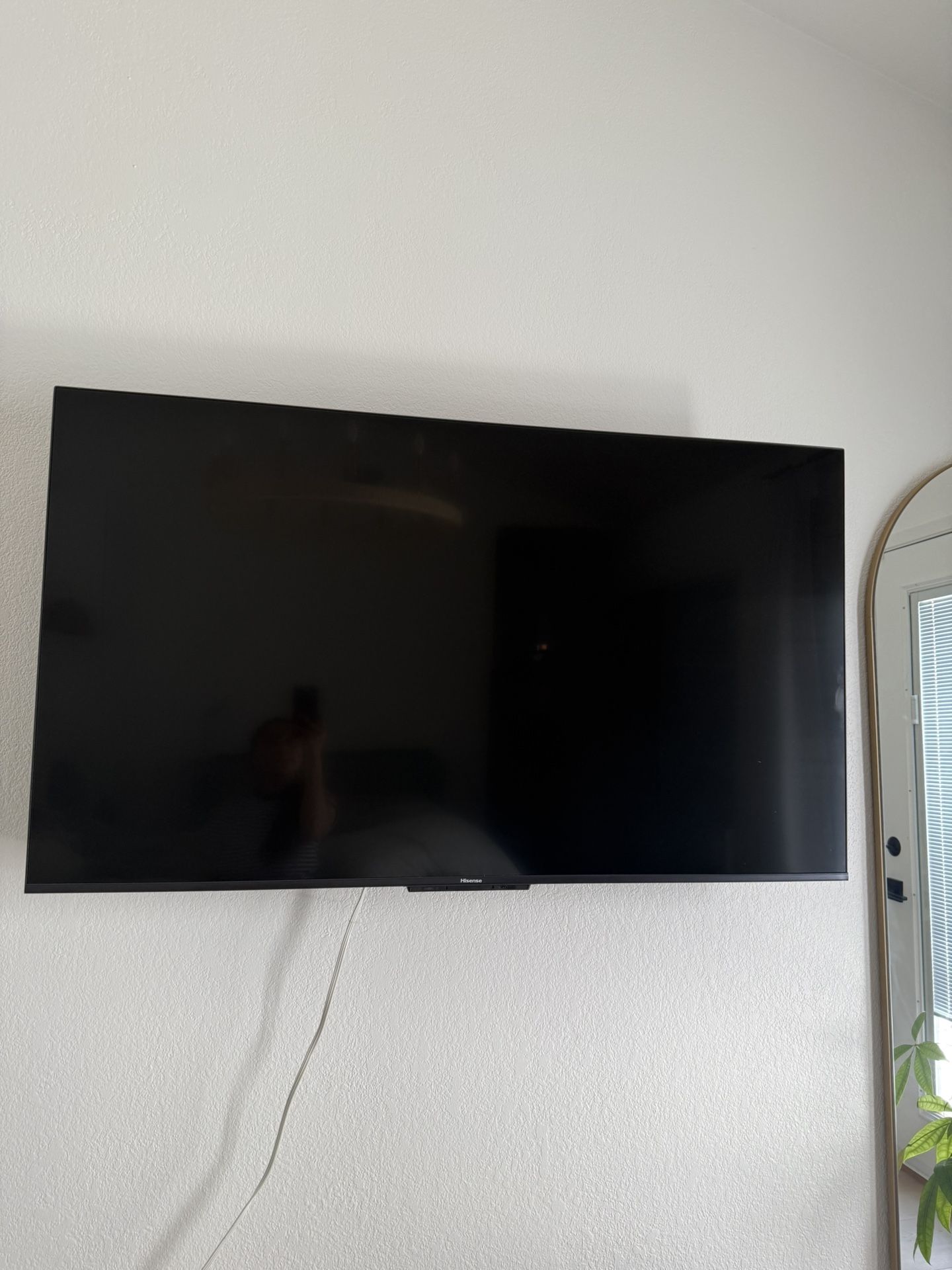 Hisense 55” Mini LED ULED U7 Smart TVy