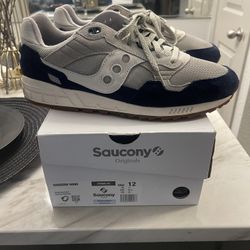 Size 12 Saconys 