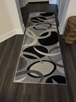 2’8”x7’4” Doah Runner Rug