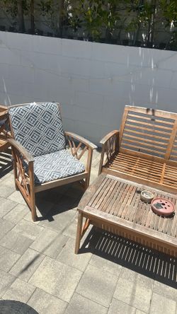 Patio furniture set