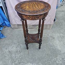 Beautiful Antique English Highly Carved Tiger Oak Pedestal! Circa 1890's! Excellent Condition! 