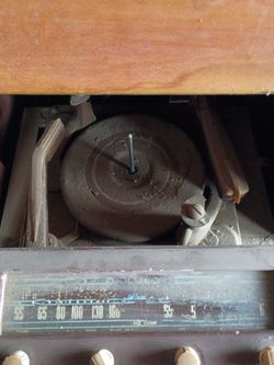 Free Antique Stereo Console