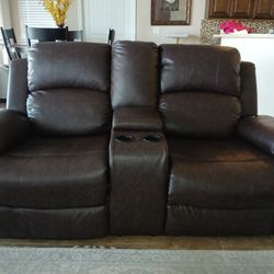 Reclining Loveseat With Console