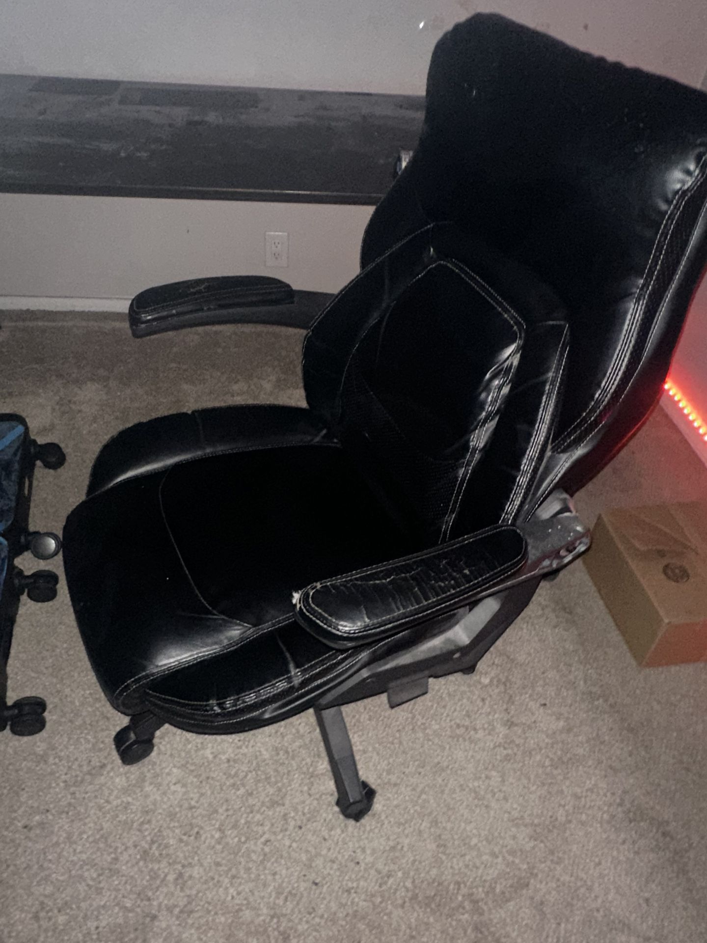Office Desk Chair (Used)