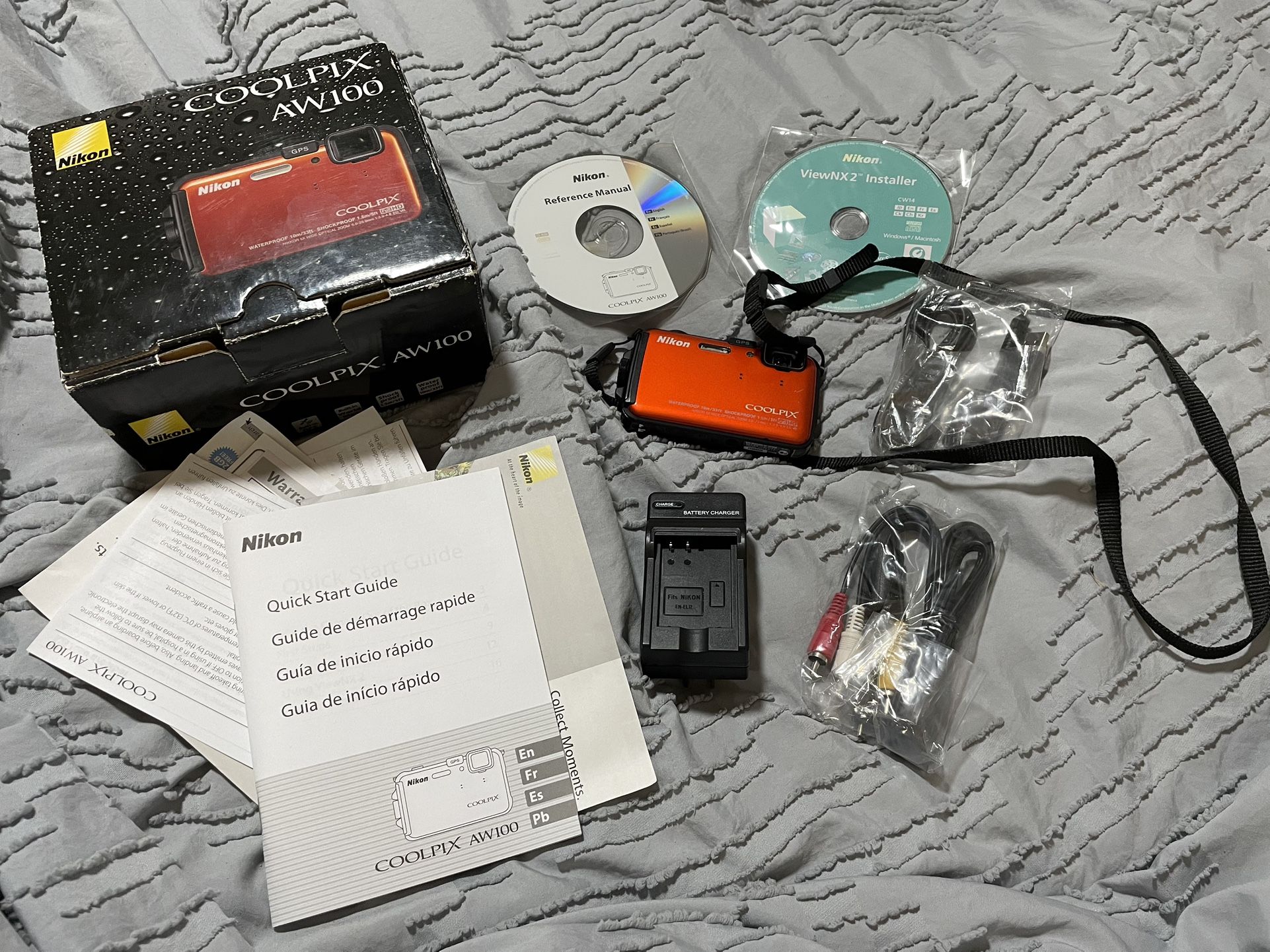 Nikon Coolpix AW 100 GPS LIKE NEW