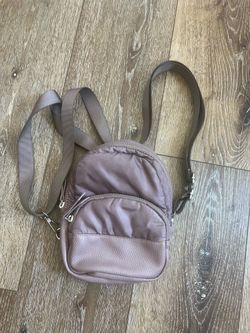 Mini Mochila Convertible Crossbody Puffer / Café Claro