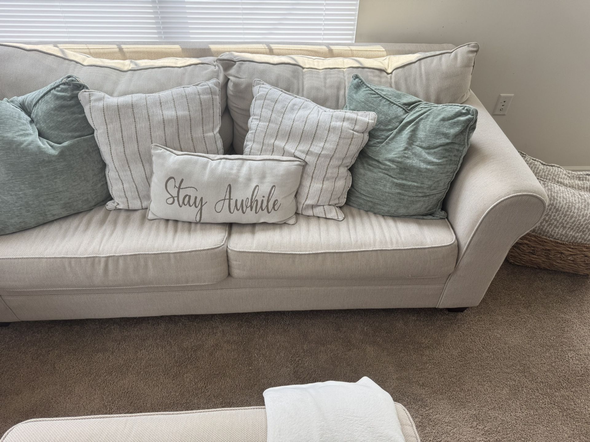 Living Room Set With Queen Size Mattress In The Couch