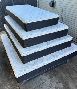 Luxury  memory foam queen size 12” New mattress in a plastic sealed.       Venta de colchones  Hablamos Español  ☎️📲call or Tex (213)713-74-89   Habl