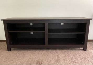 Dark Brown Wood TV Entertainment Stand CHEAP (Open to offers) (Pickup)