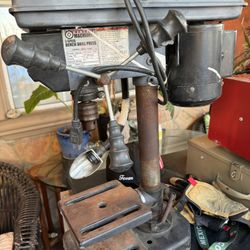 Central Machinery 5 speed bench press