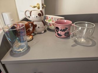 Free mugs and bowls