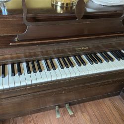 Spinet Piano - $50