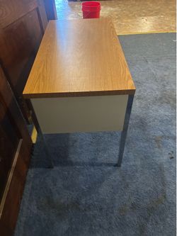 Children’s School / Activity Desk – $30