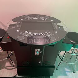 Arcade Barrel Game With Two Stools