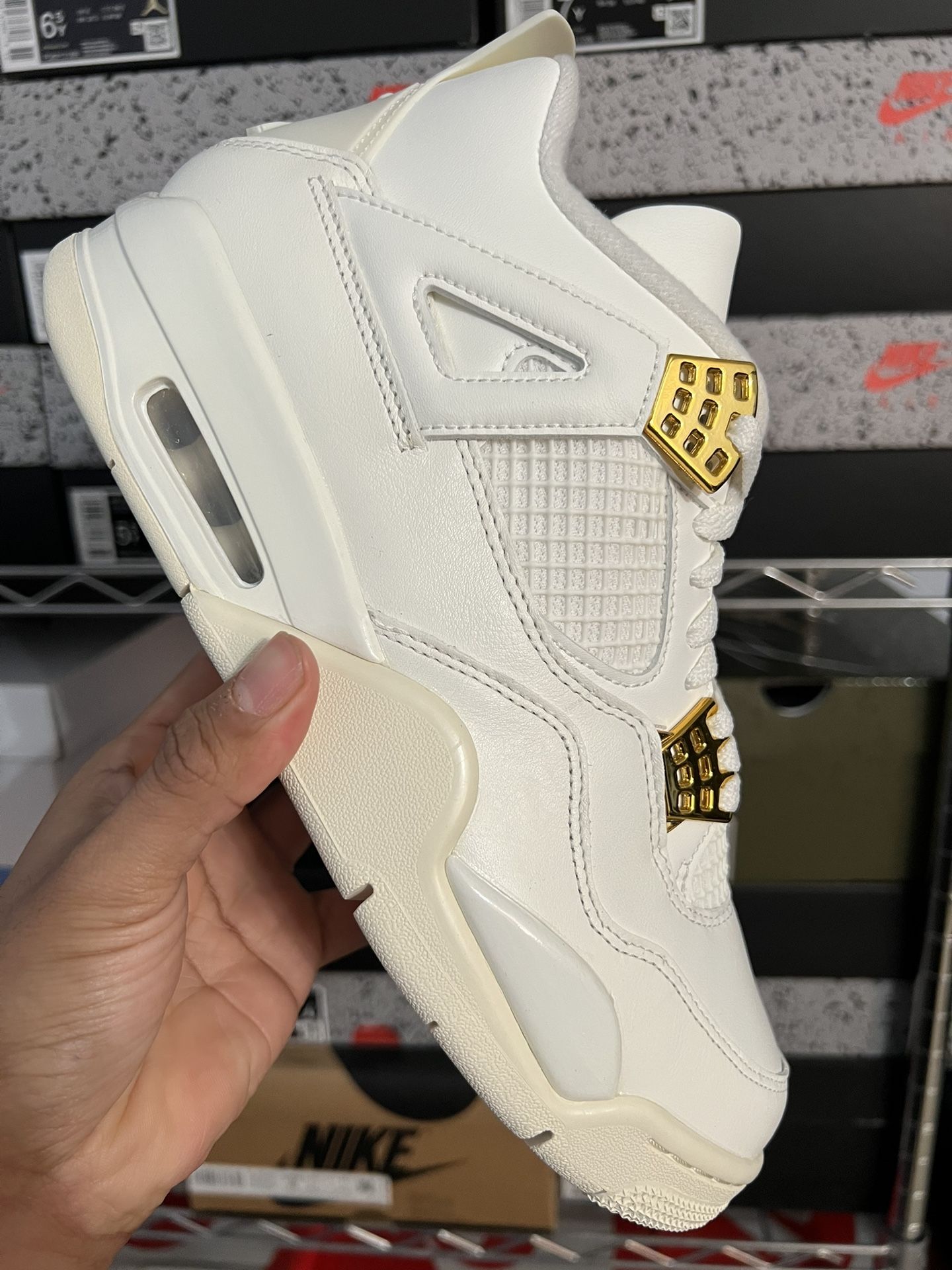 Air Jordan 4 Metallic Gold