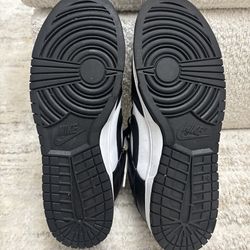 Nike Dunk Panda Trainers