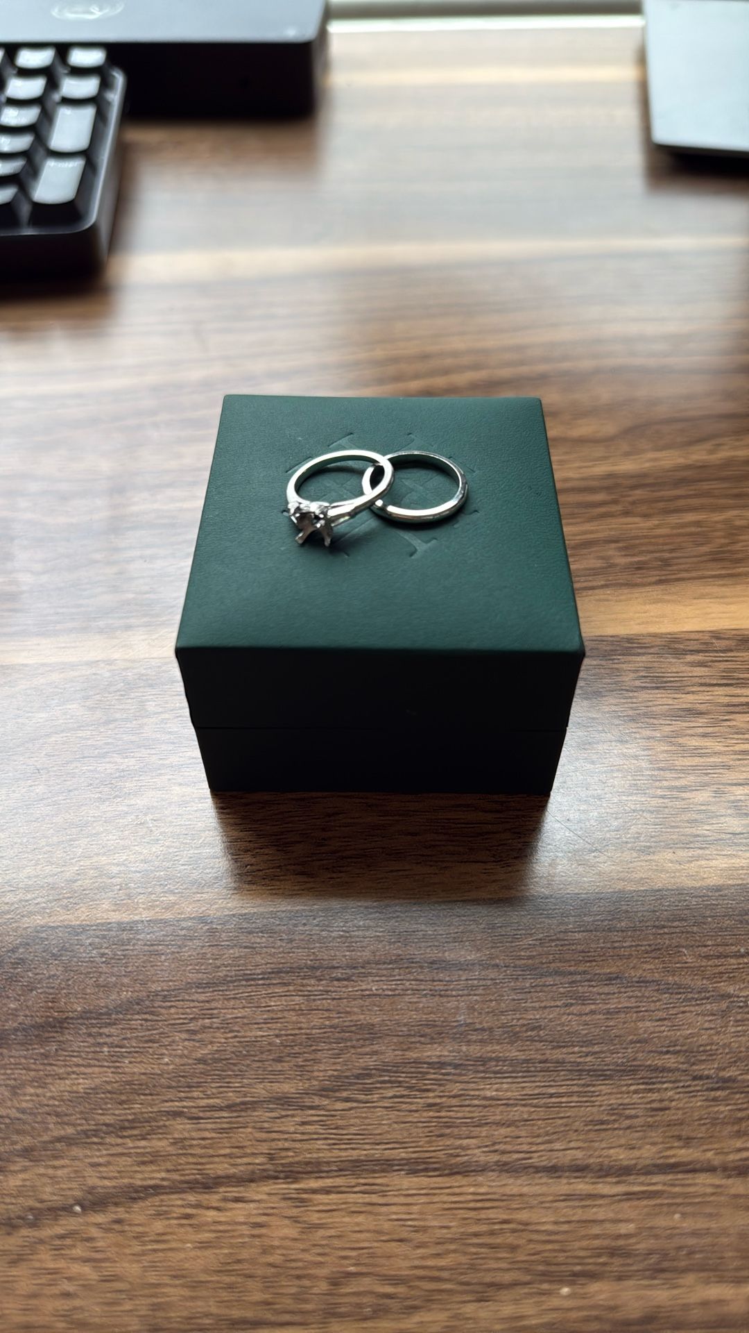 2 Pc Platinum Mounting And Band Ring Size 5