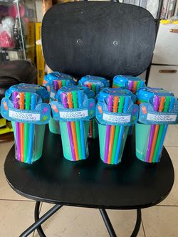 Brand New sets of Manna 12 oz Reusable Color Changing Tumbler and Straw Sets (packaged in 4-packs with teal cups, blue