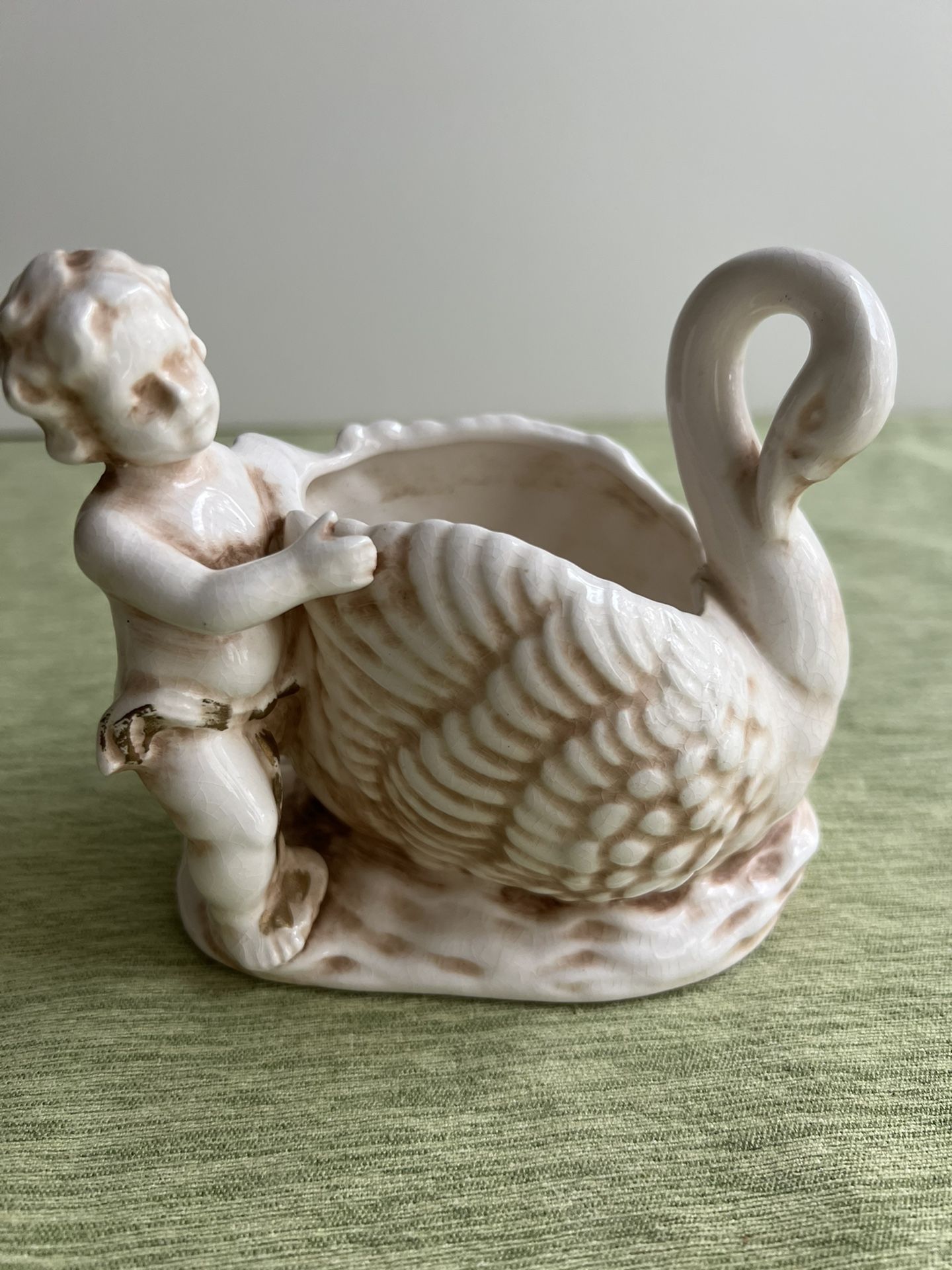 Swan Planter