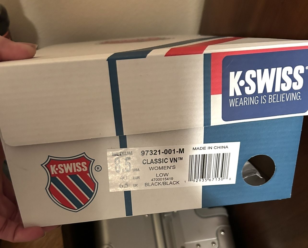 Near new kswiss Black Shoes - Size 8.5