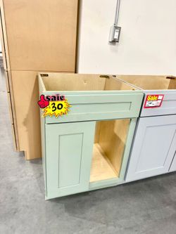 24" Solid wood brand new base cabinet for SALE, missing a door 