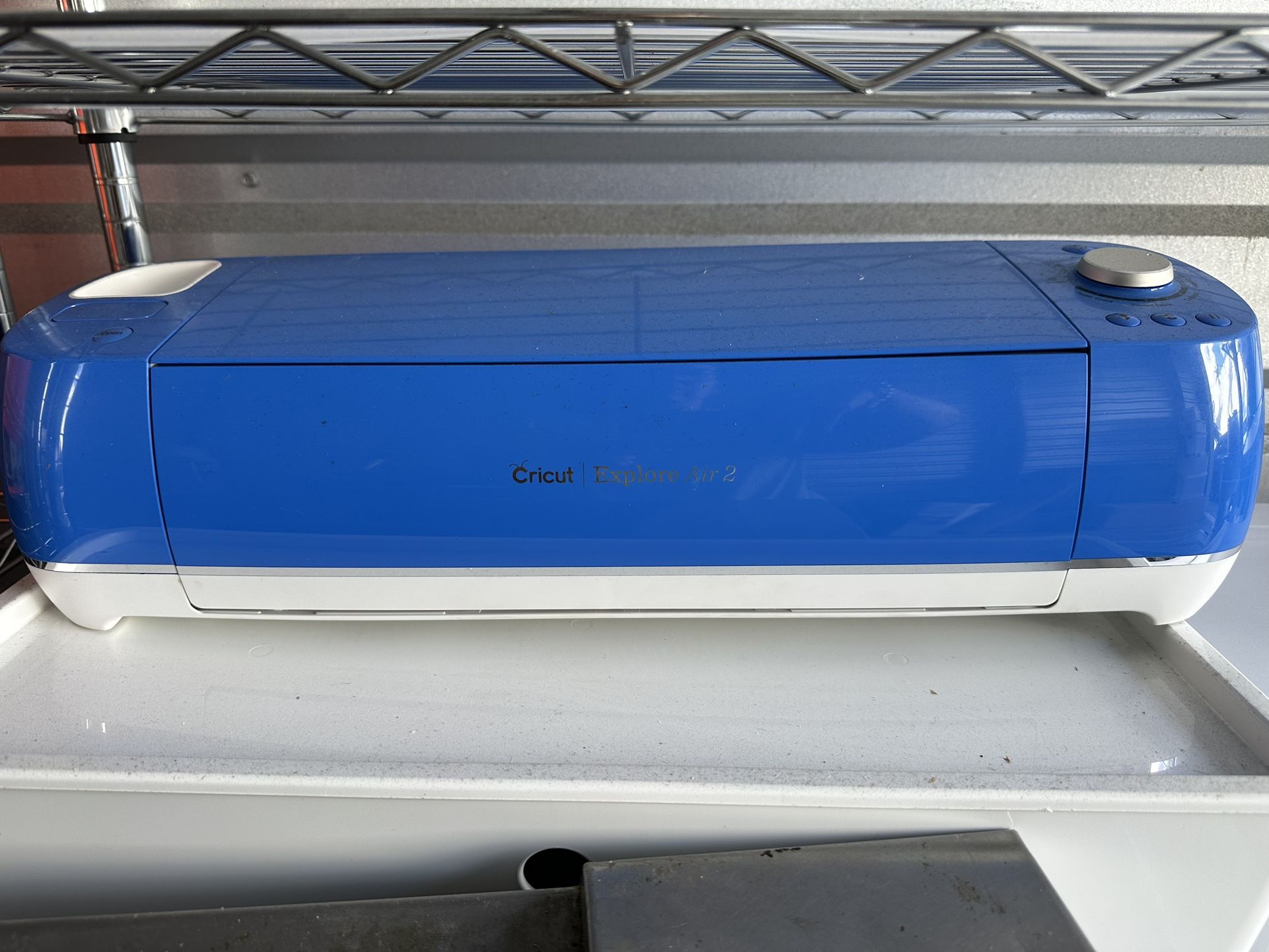 Cricut Air 2 Bundle – Tools, Mats, Paper – $200