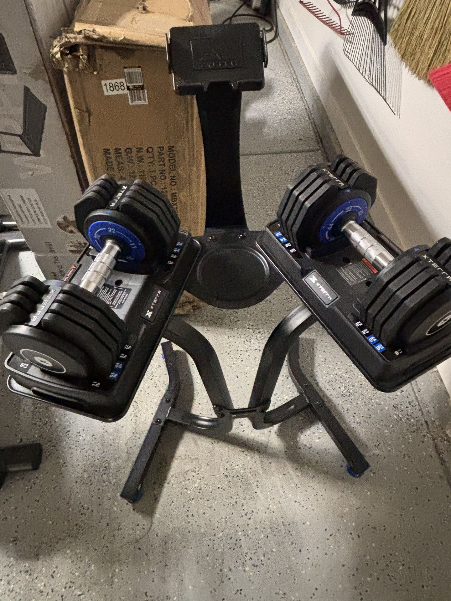 Adjustable Dumbbells