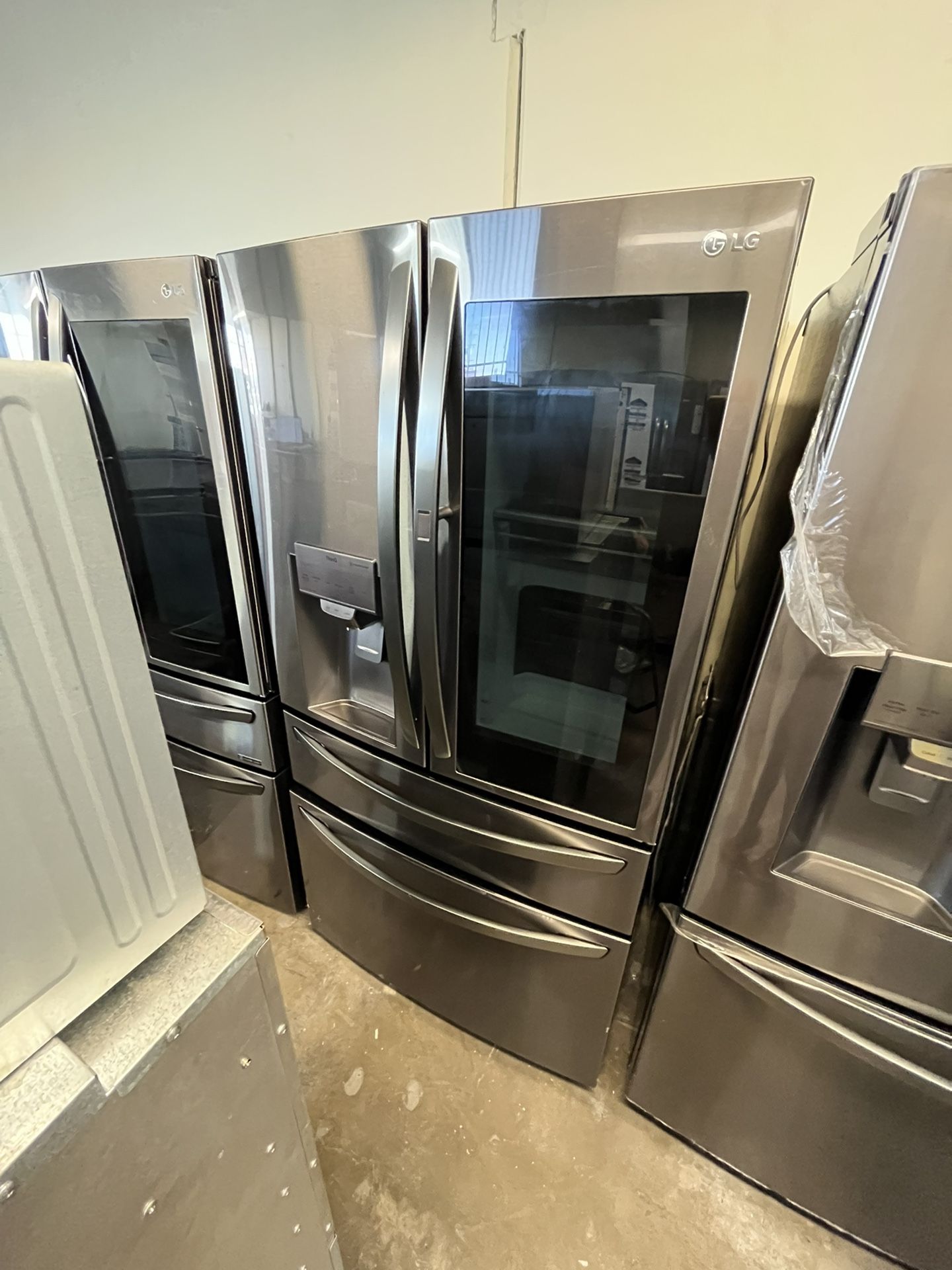 LG INSTA VIEW 4 DOOR REFRIGERATOR WITH SMART CONNECT