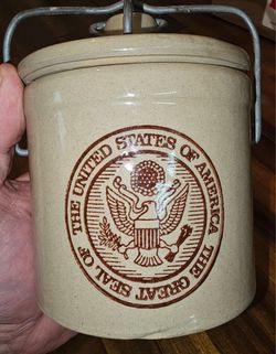 Vintage Crock w American Seal