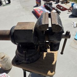 Bench Vise