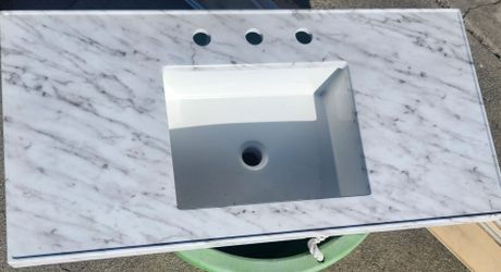 36x18 countertop, quartz style