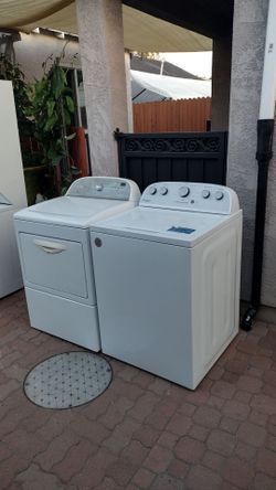 Washer and gas dryer