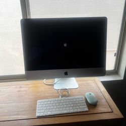 2017 Apple iMac computer