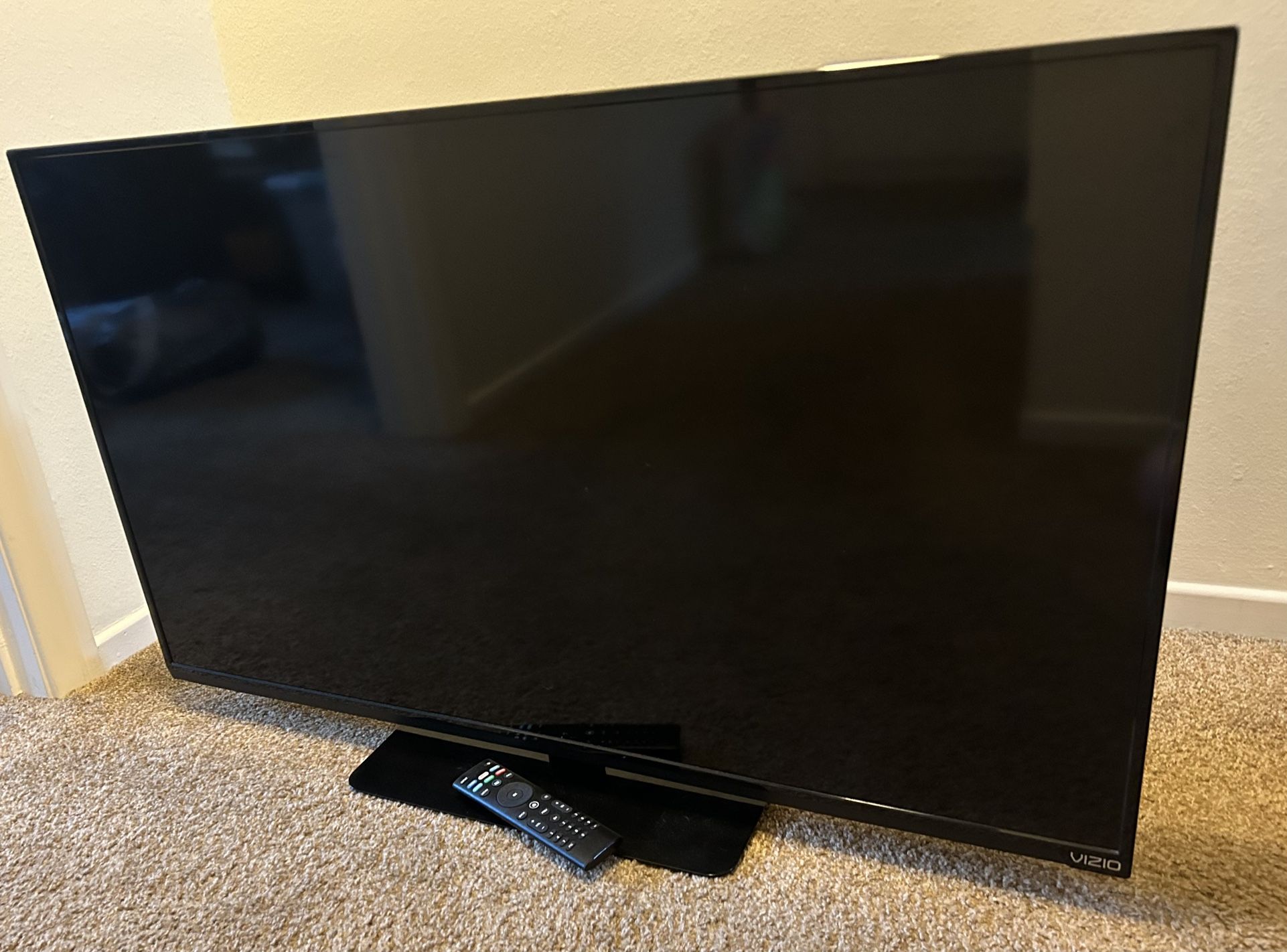 Vizio E400i-B2 (40-inch Smart TV)